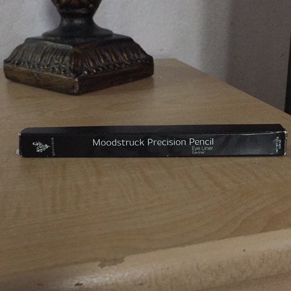 Younique moodstruck precision pencil eyeliner